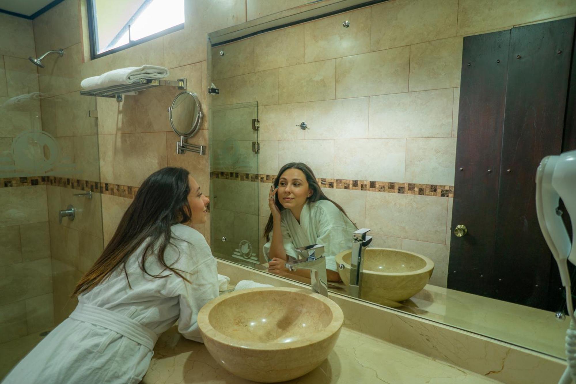 Montana De Fuego Mountain Resort & Spa La Fortuna 客房 照片